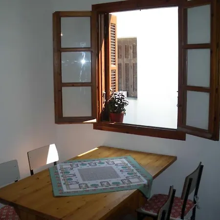 Summer Breeze Apartamento Naxos City