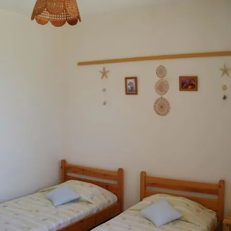 Summer Breeze Apartamento Naxos City
